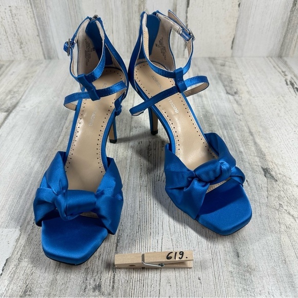New ADRIENNE VITTADINI Xander Knotted Stiletto Sandal In Pool Blue Satin #619 - Picture 11 of 11